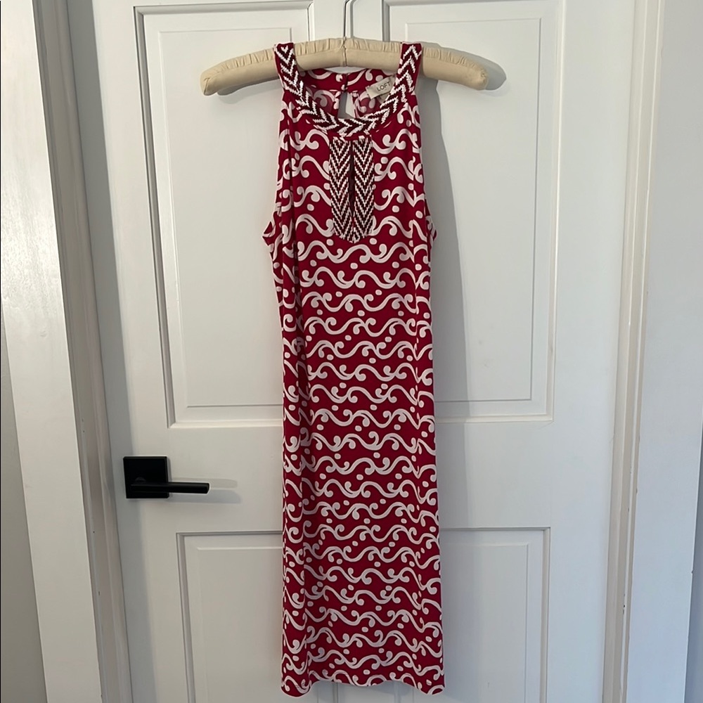 Sleeveless Red & White Patterned Knee Length Dress